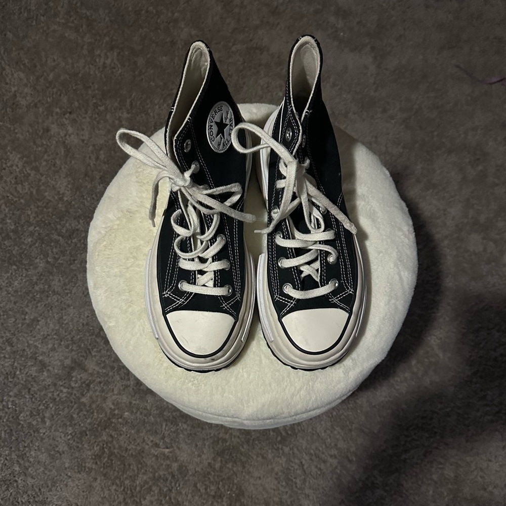 Converse Run Star Legacy CX Sneaker, Women’s Size 9 and Men 7